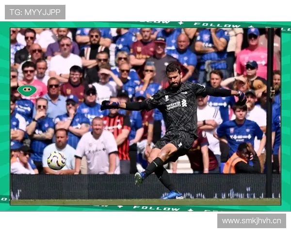 利物浦阵容深度问题显现,对赛季多线作战形成制约 利物浦阵容深度问题显现,对赛季多线作战形成制约