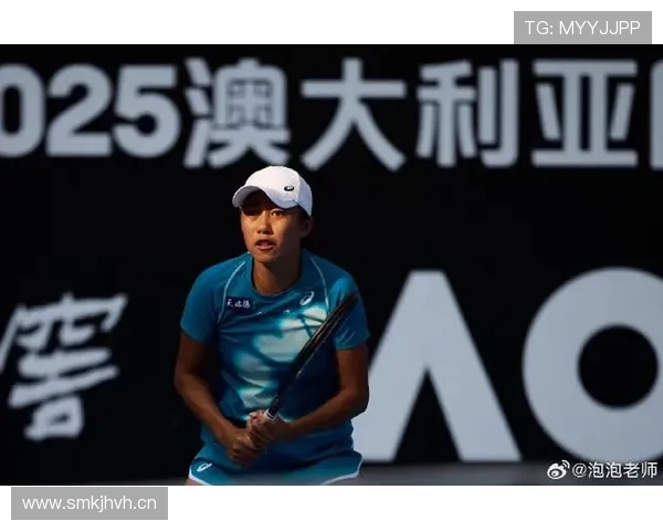 张帅下机场那会儿，周围人都盯着她手里的包看——随手一提像是在展示富豪标签